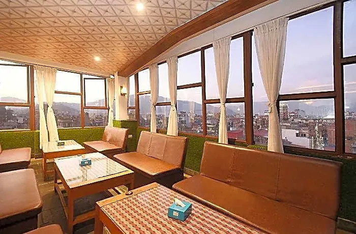 De Universal Hotel 3*
